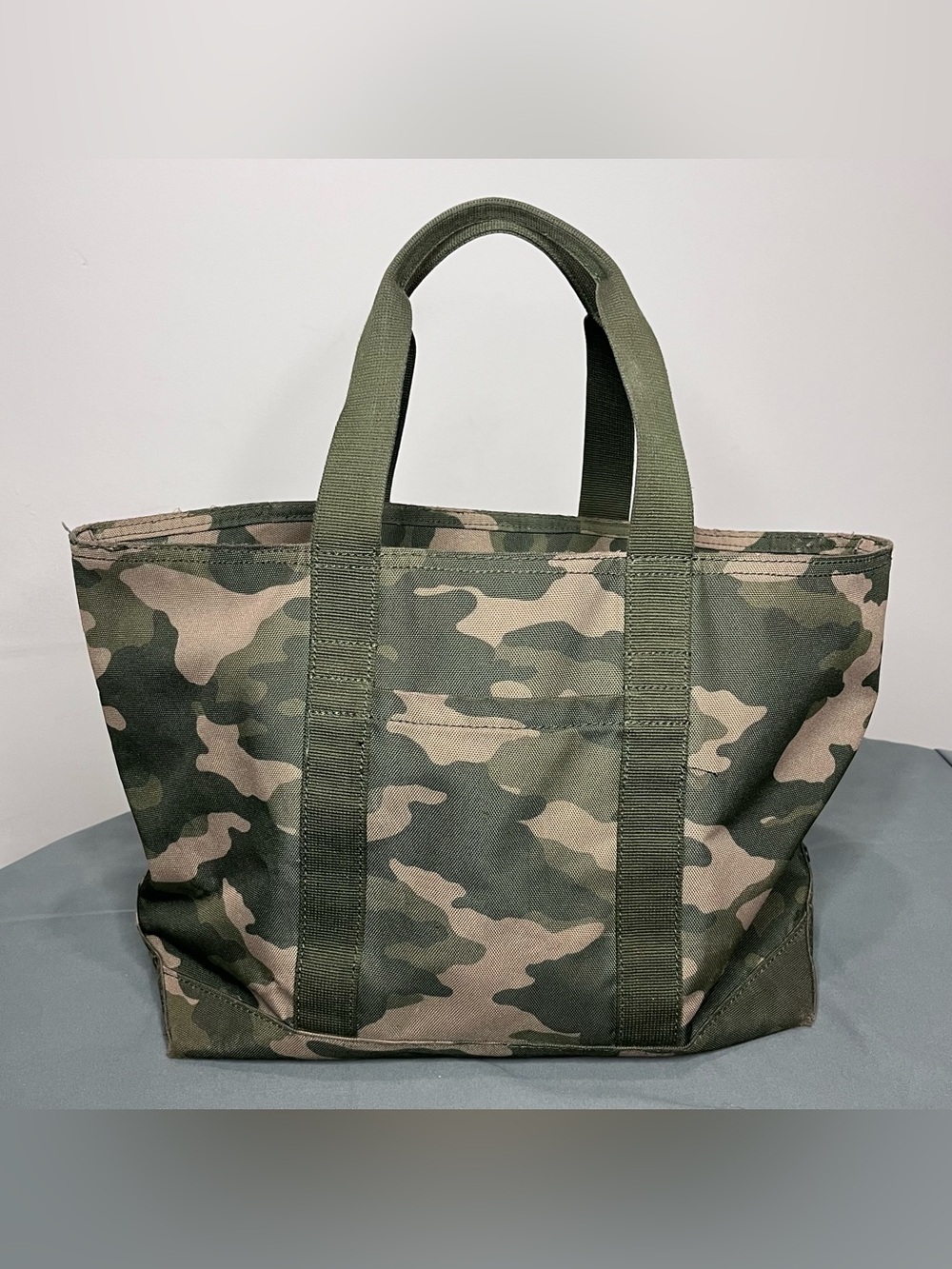Banana Republic Large Tote Bag Green Camo Recycled Polyester Zipper Repair READ